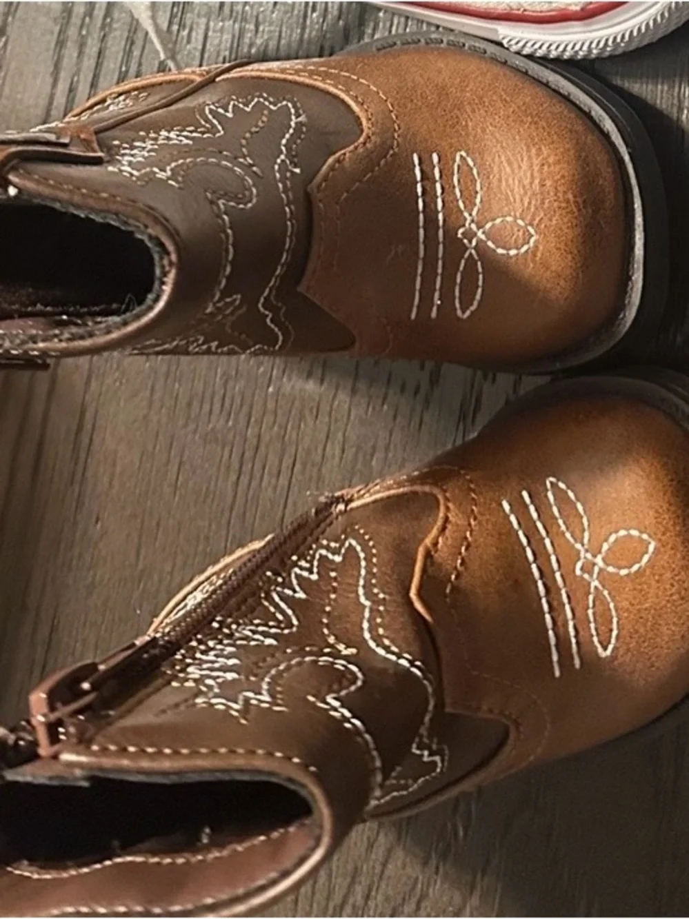 SHEIN Brown Embroidered Kids Cowboy Boots